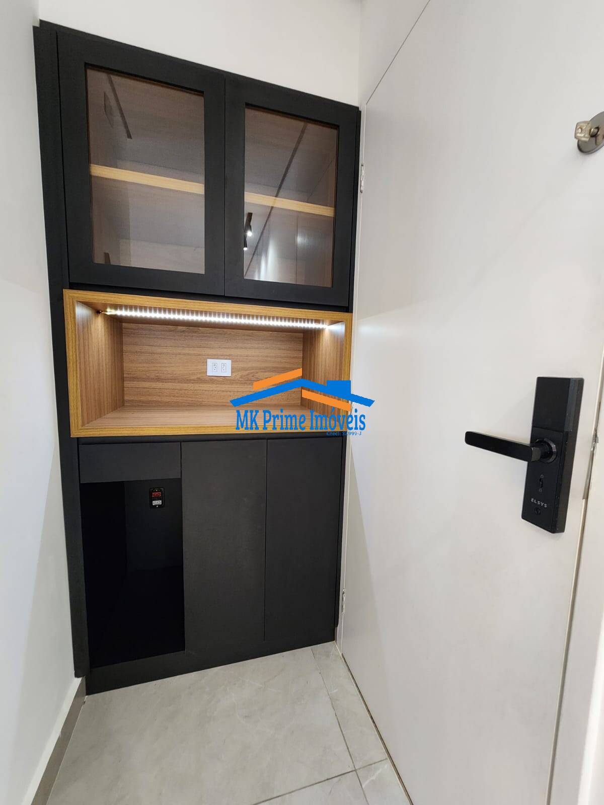 Apartamento à venda com 2 quartos, 76m² - Foto 9