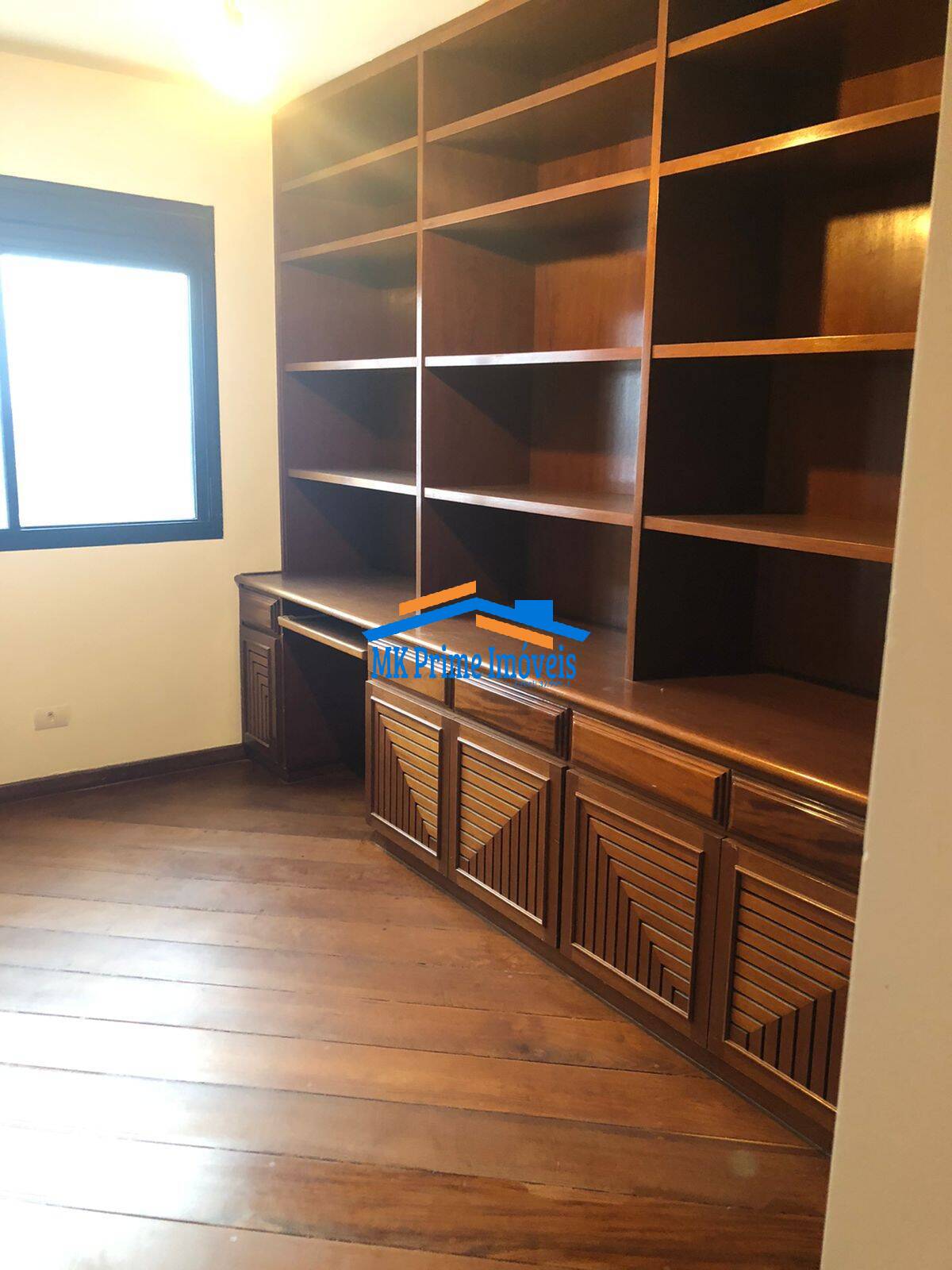 Apartamento para alugar com 4 quartos, 218m² - Foto 12