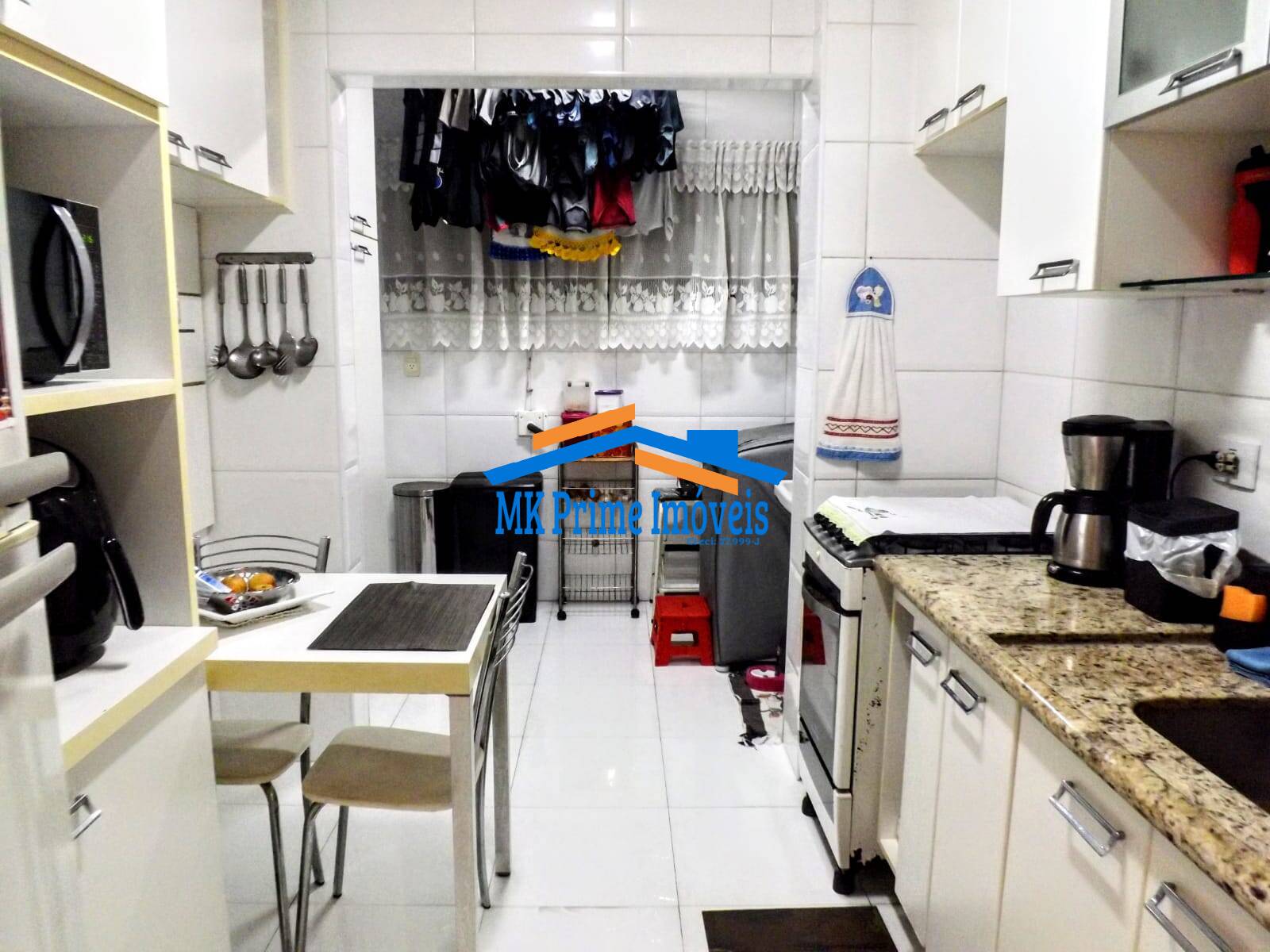 Apartamento à venda com 2 quartos, 66m² - Foto 4