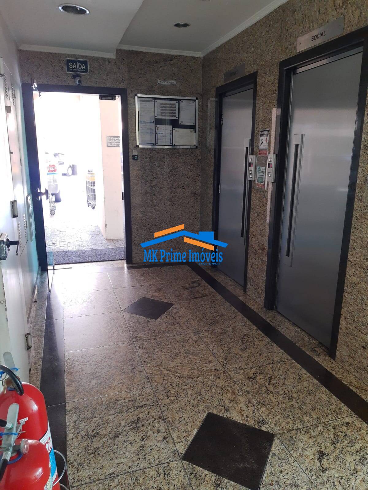 Apartamento à venda com 2 quartos, 66m² - Foto 17