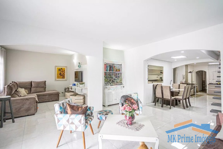 Casa à venda com 5 quartos, 322m² - Foto 12