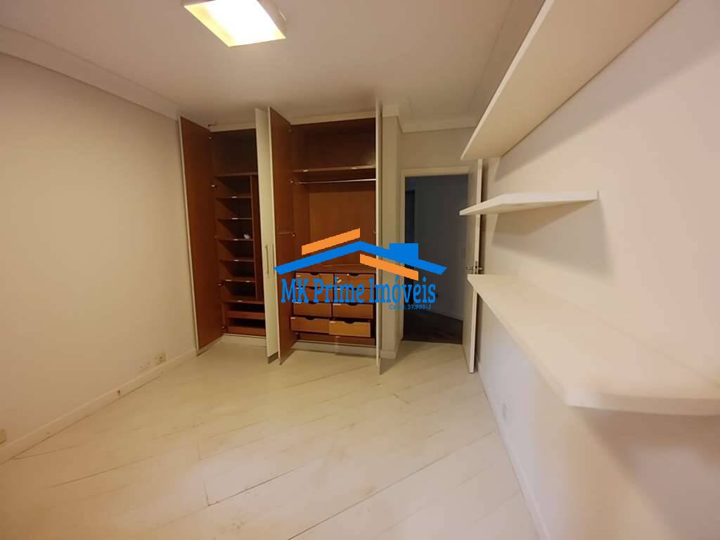 Casa de Condomínio para alugar com 6 quartos, 550m² - Foto 84