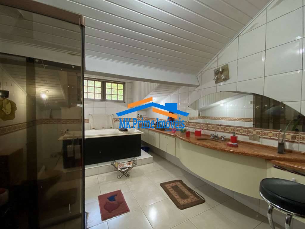 Casa de Condomínio para alugar com 4 quartos, 780m² - Foto 25