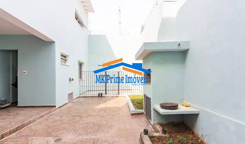 Casa à venda e aluguel com 3 quartos, 330m² - Foto 23