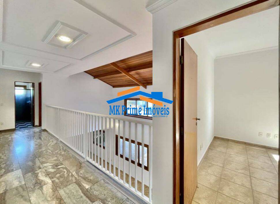 Casa de Condomínio para alugar com 5 quartos, 311m² - Foto 25