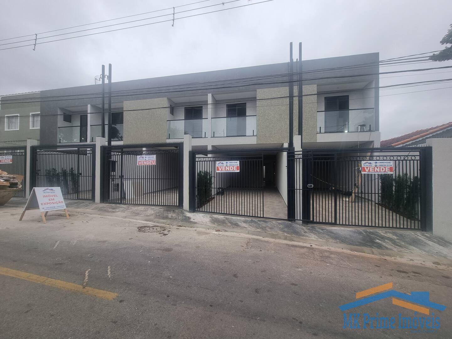 Sobrado à venda com 3 quartos, 120m² - Foto 1