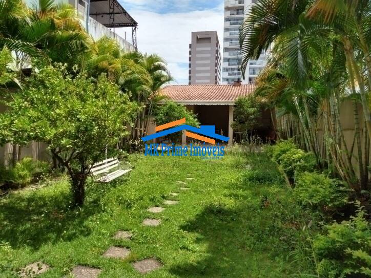 Sobrado à venda com 4 quartos, 360m² - Foto 1