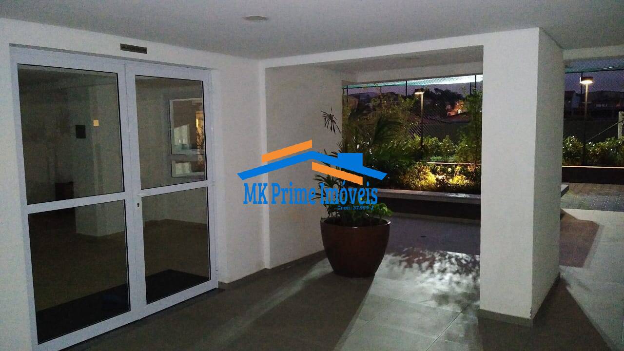 Apartamento para alugar com 2 quartos, 75m² - Foto 42