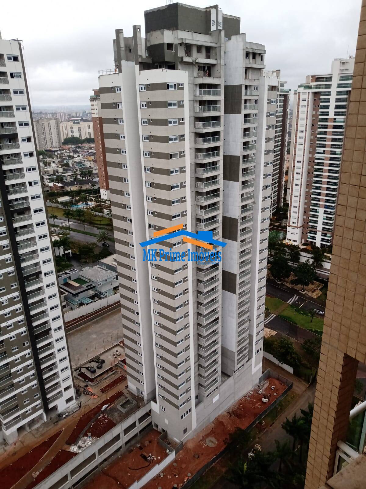 Apartamento à venda com 3 quartos, 84m² - Foto 3